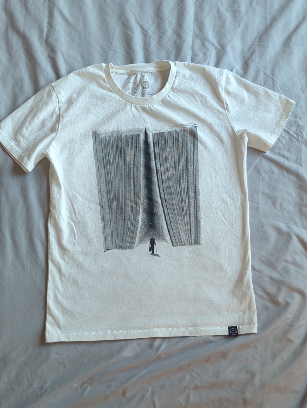 Lufa Lufa Graphic White  T-Shirt with Book Print